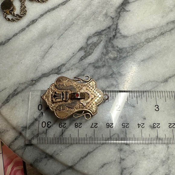 Antique Victorian gold-filled locket pendant - Picture 7 of 7